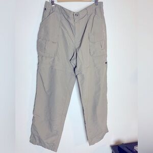 LL Bean Pants Men XL Khaki Chino Convertible Hiking Climbing Outdoors​​​​​​